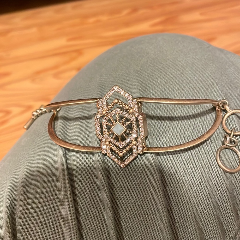 Chloe & Isabel Toggle Bangle